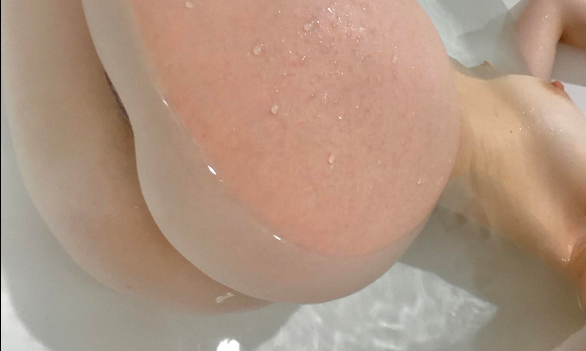 Photo from album by @fantastic_nudes 2 of 3