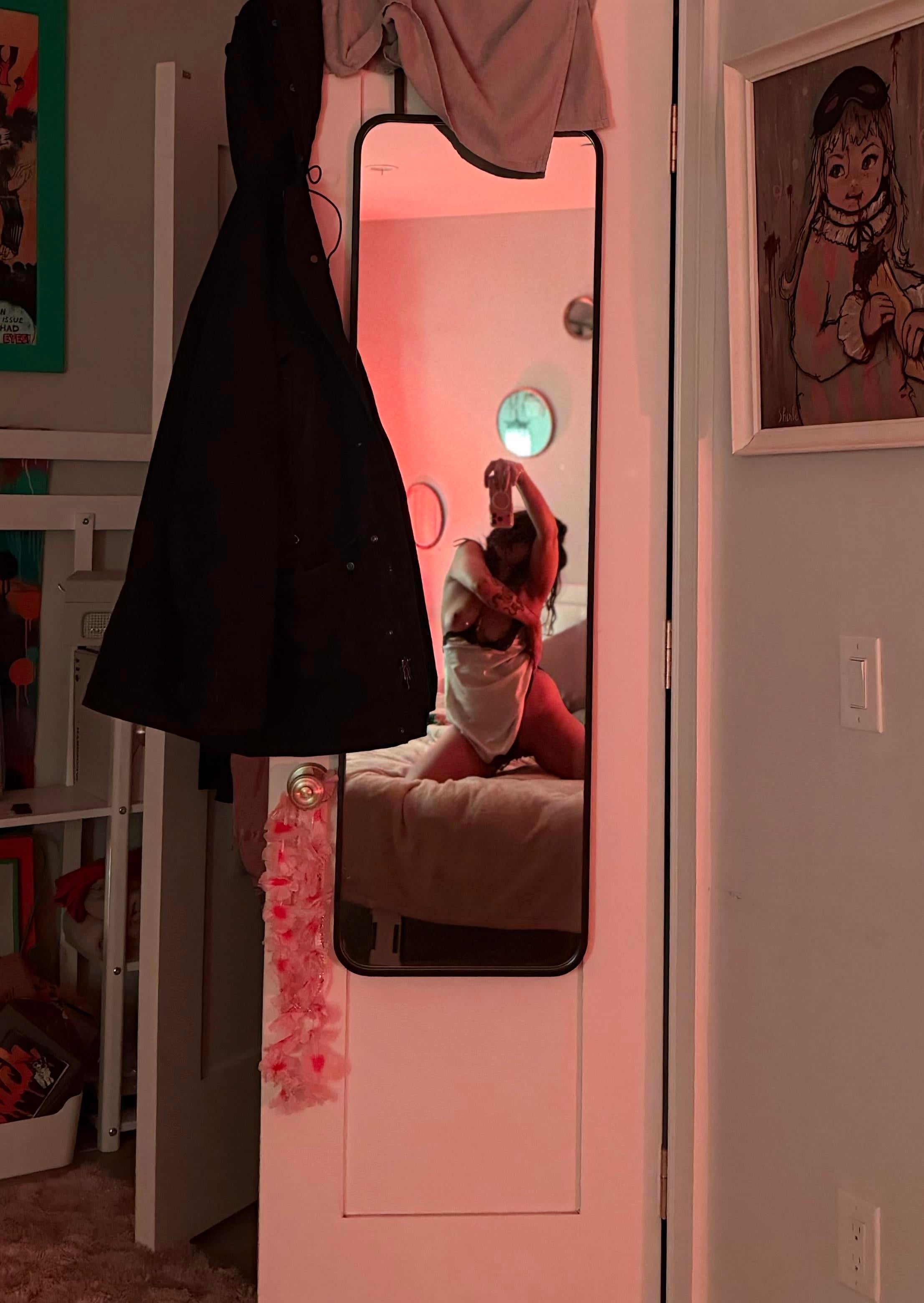 Photo from album by @fantastic_nudes 5 of 15