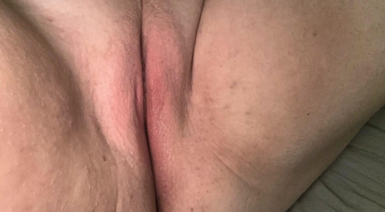 Daddy come play with your favourite girl